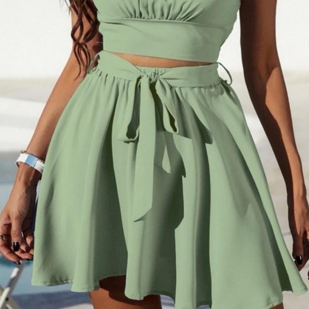 NWT shein flowy skirt with tie waist detail